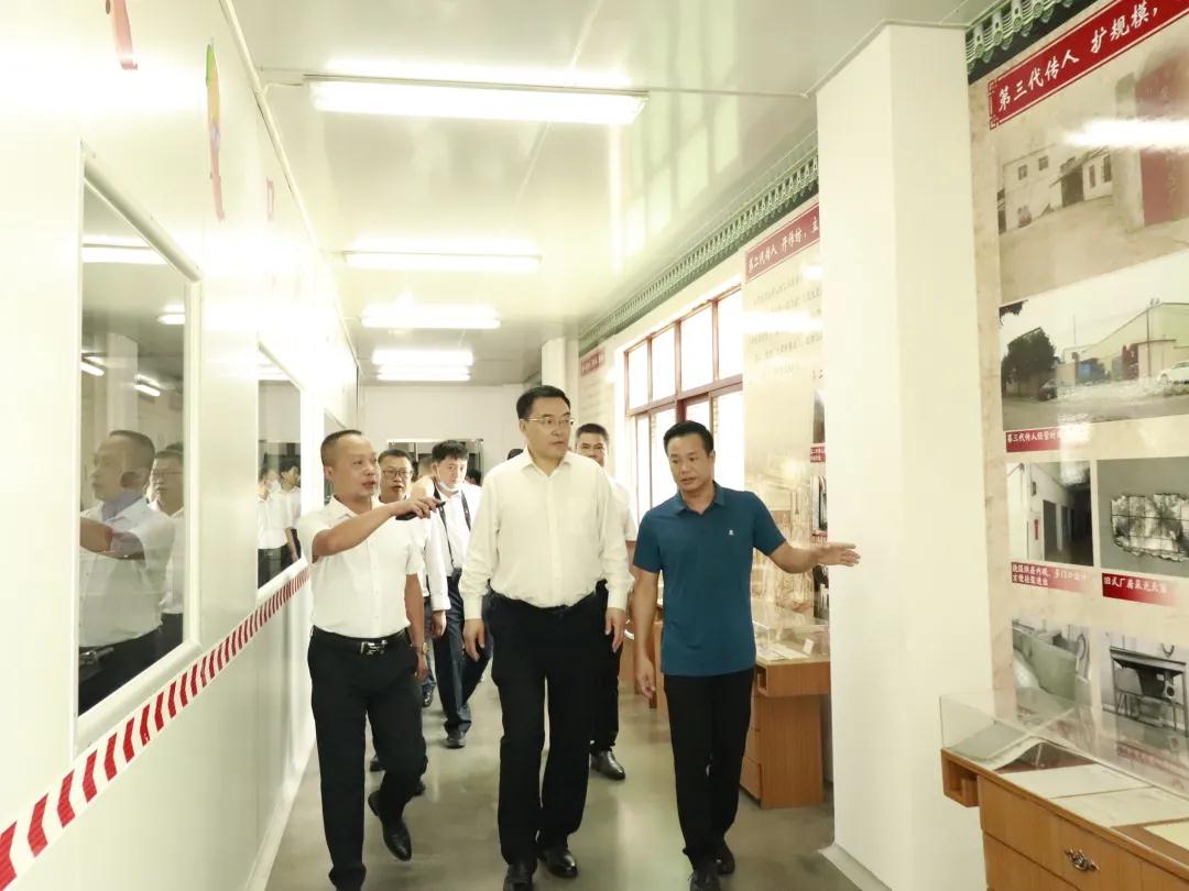 貴州六盤水市黨政代表團到榮業食品參觀考察 榮業臘味 6月5日